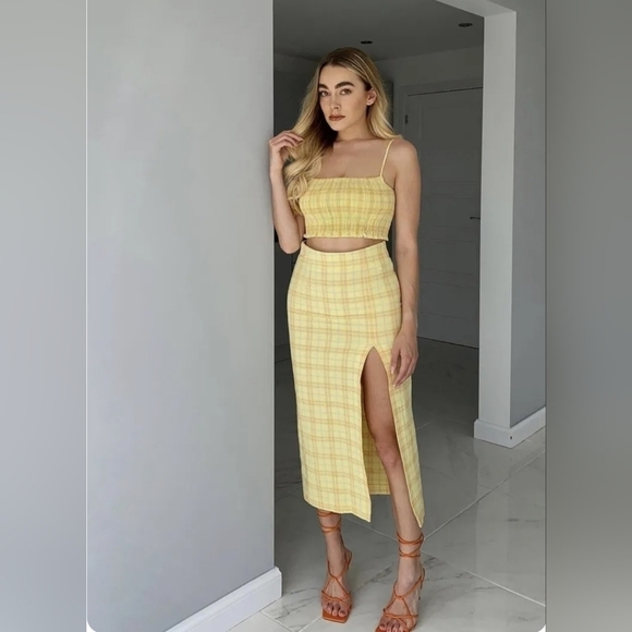 Zara SS21 Plaid Midi High Waisted Skirt Front Slit At Hem - Picture 3 of 5